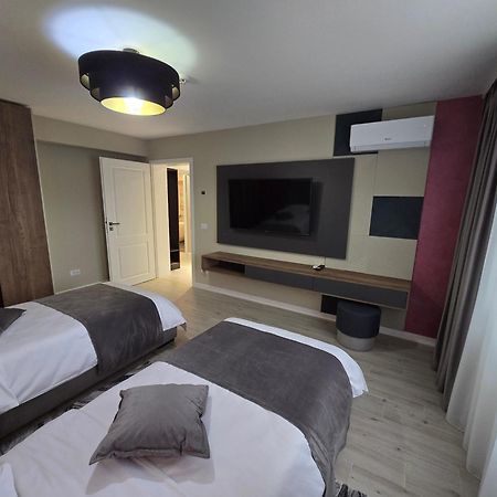 Monarc Boutique Aparthotel - Self Check-In Visan ภายนอก รูปภาพ