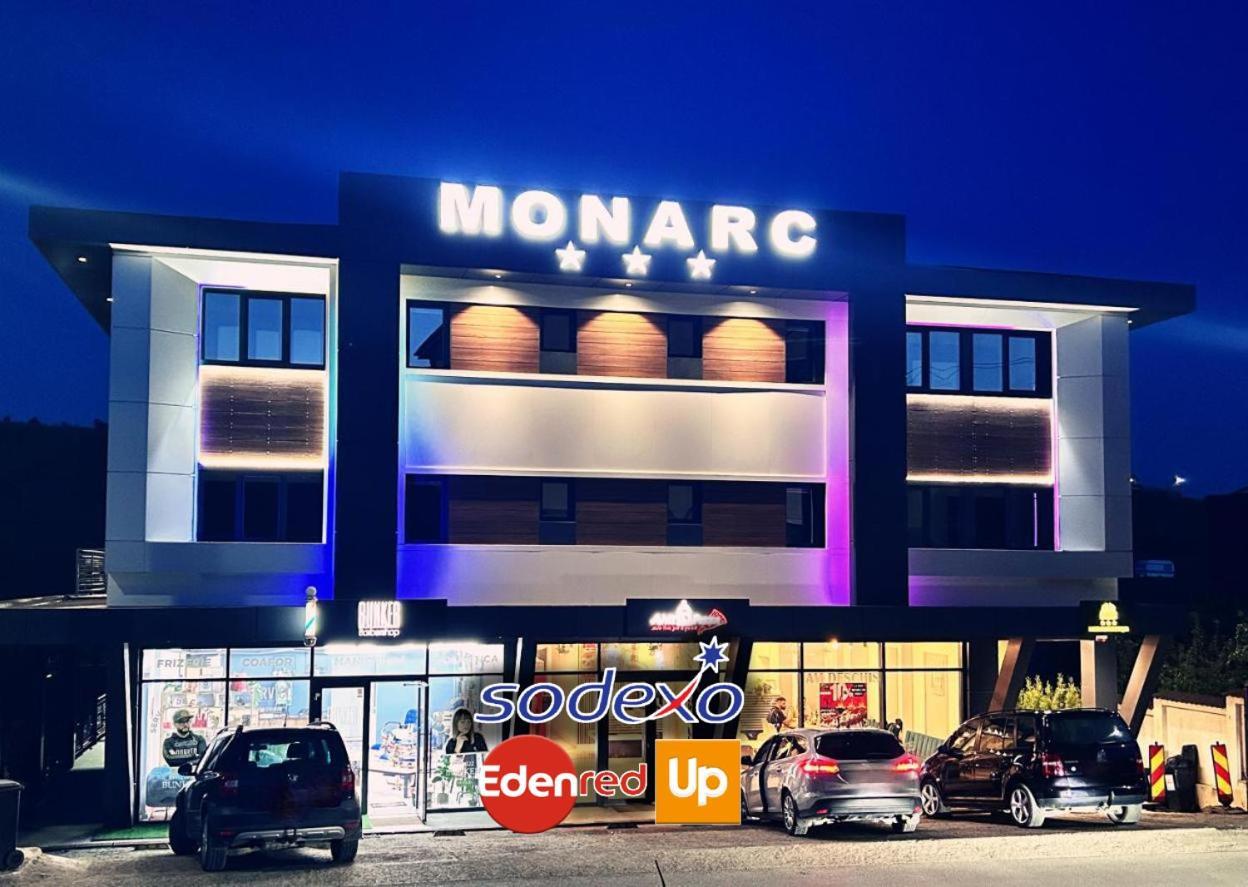 Monarc Boutique Aparthotel - Self Check-In Visan ภายนอก รูปภาพ