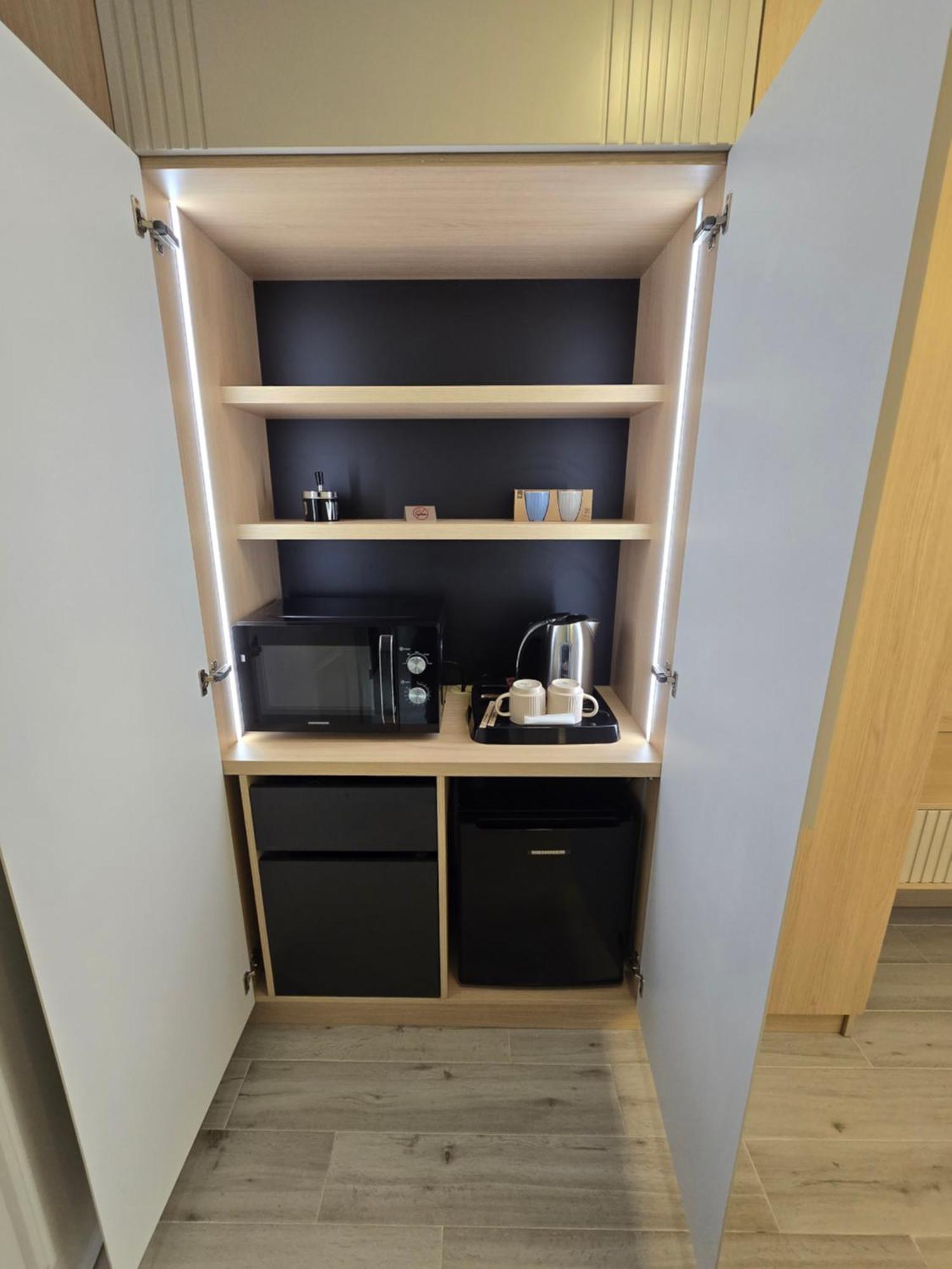 Monarc Boutique Aparthotel - Self Check-In Visan ภายนอก รูปภาพ